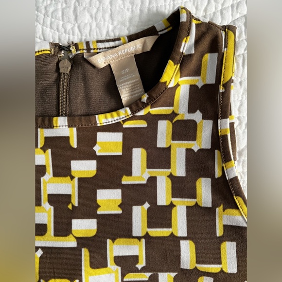 Banana Republic sleeveless blouse size S - Picture 4 of 8